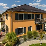 Waltersdorf - Pool & Wellness アパート