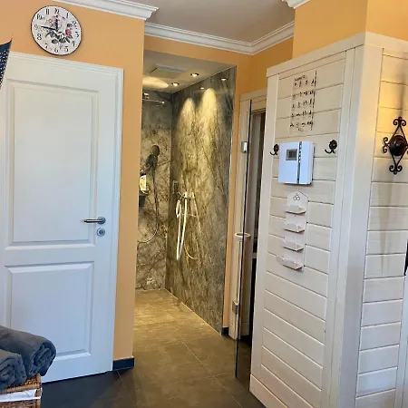 Waltersdorf - Pool & Wellness شقة باد سشاندو