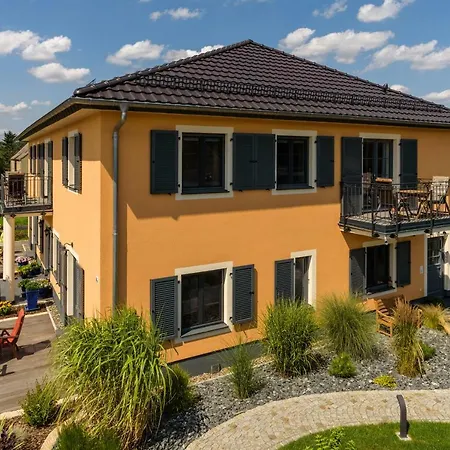 Waltersdorf - Pool & Wellness شقة