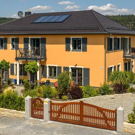 Appartement Waltersdorf - Pool & Wellness